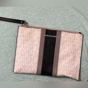 Michael Kors Clutch